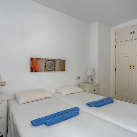 Andalucia Pinos By Interhome * 埃斯特波纳
